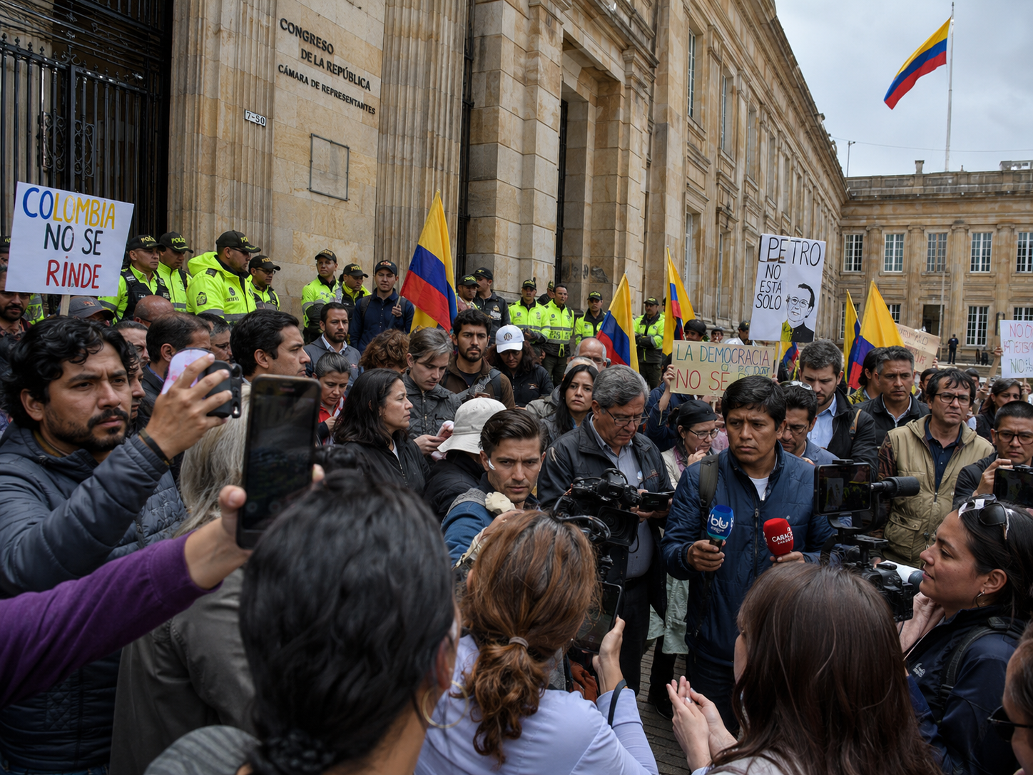 Crisis política en Colombia y ofensiva institucional contra Gustavo Petro